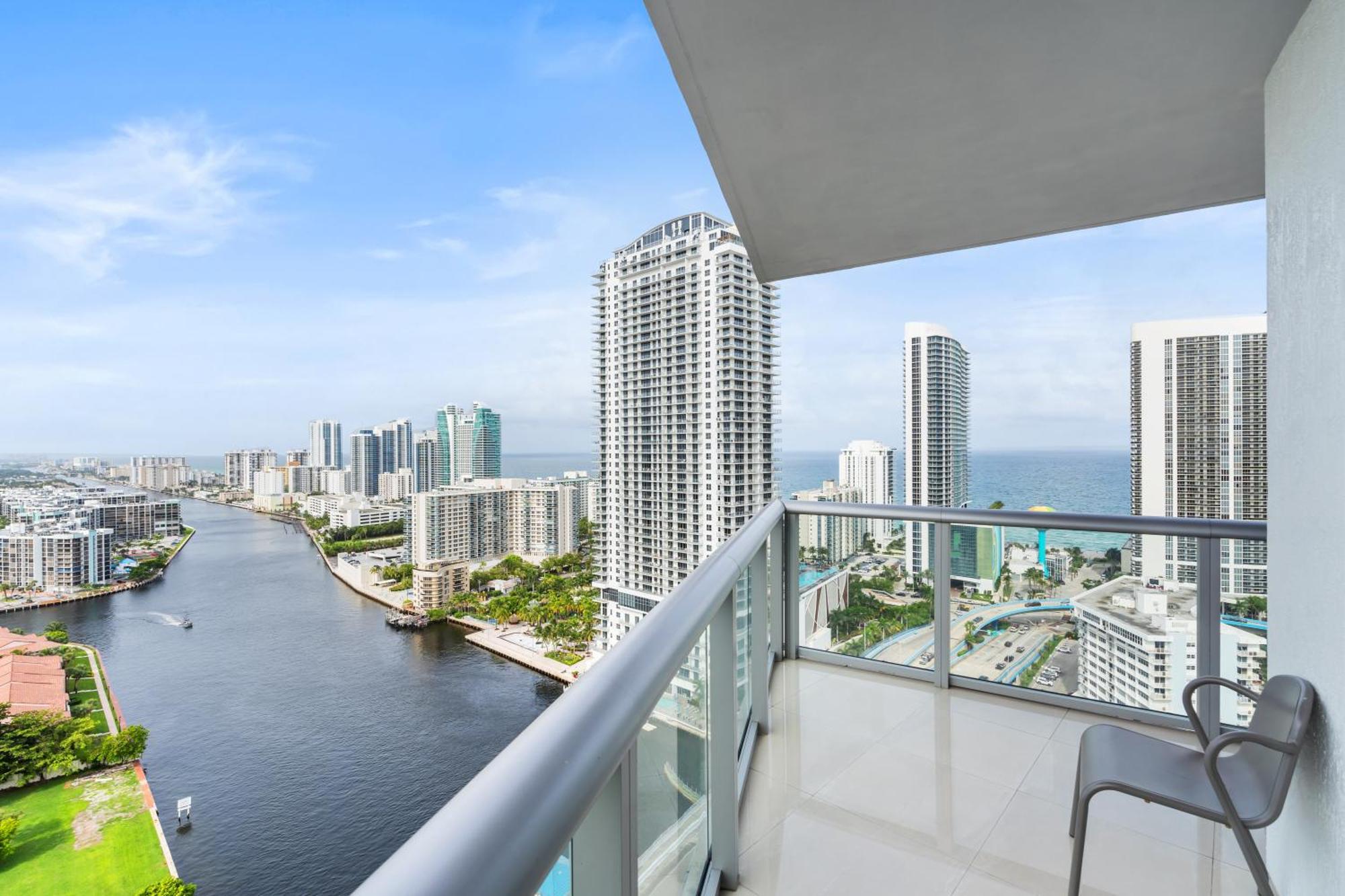 Beachwalk Resort - Vip Tower - Oceanview Unit 3 Bedroom & 3 Bathroom Hallandale Beach Exterior photo