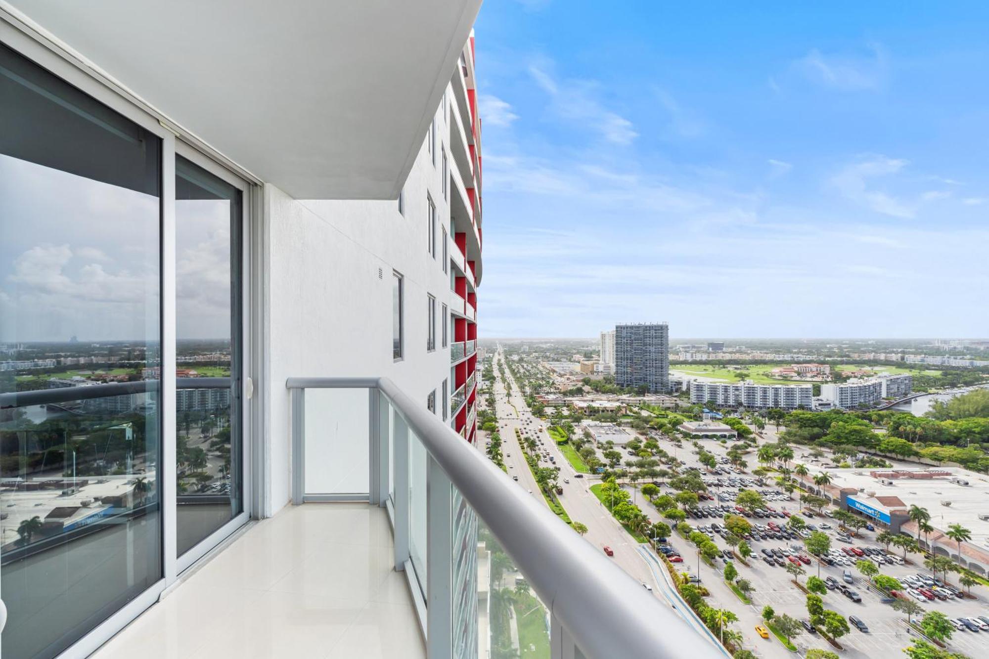 Beachwalk Resort - Vip Tower - Oceanview Unit 3 Bedroom & 3 Bathroom Hallandale Beach Exterior photo
