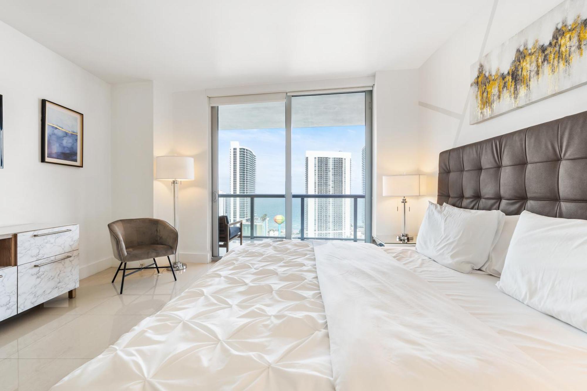Beachwalk Resort - Vip Tower - Oceanview Unit 3 Bedroom & 3 Bathroom Hallandale Beach Exterior photo