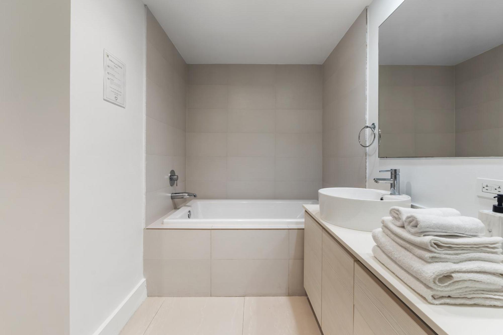 Beachwalk Resort - Vip Tower - Oceanview Unit 3 Bedroom & 3 Bathroom Hallandale Beach Exterior photo