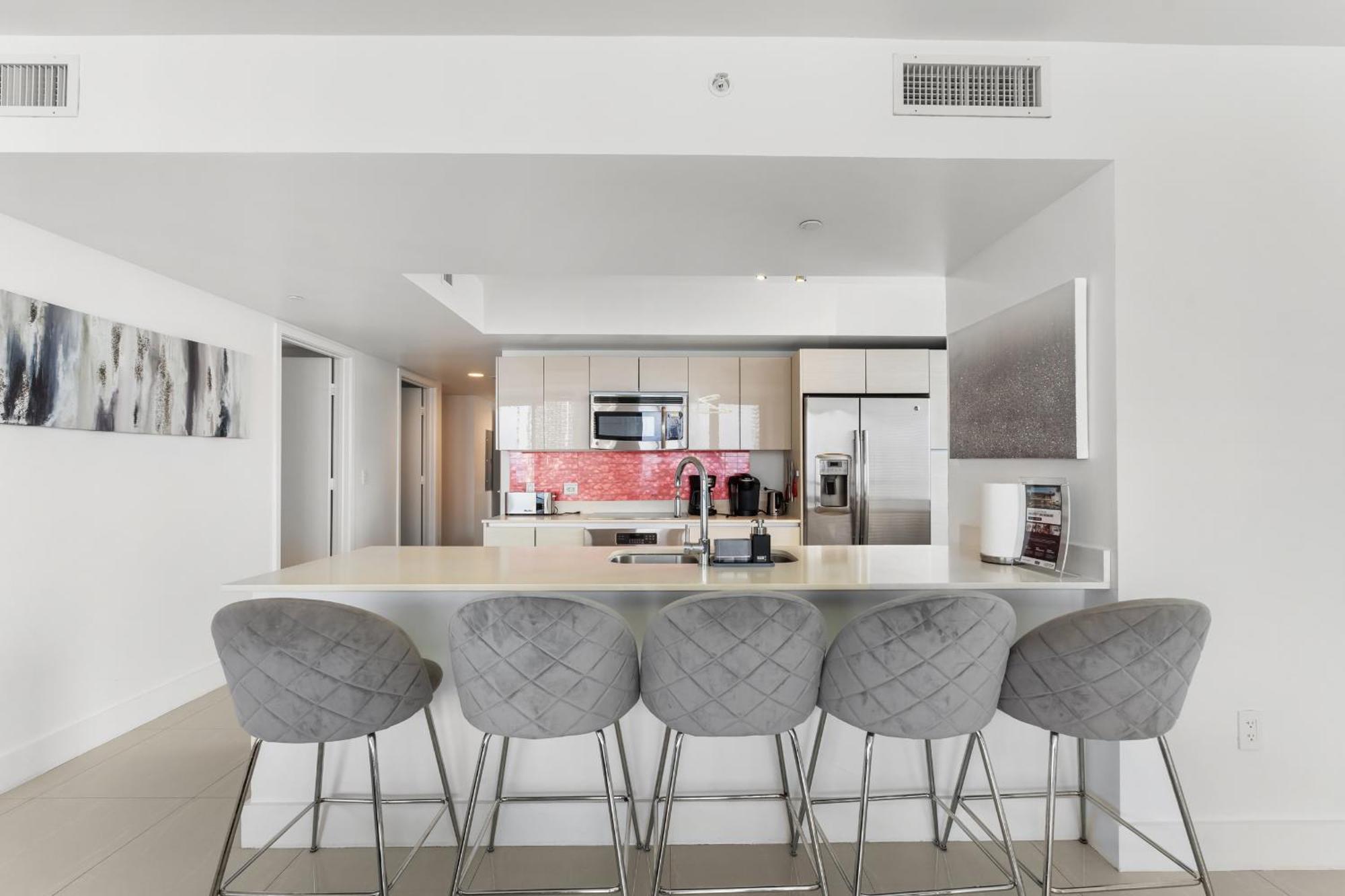 Beachwalk Resort - Vip Tower - Oceanview Unit 3 Bedroom & 3 Bathroom Hallandale Beach Exterior photo